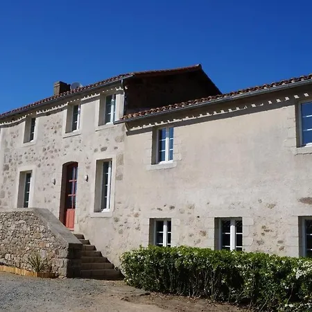 L'escale Du Bocage Piscine Couverte Chauffee * La Flocelliere