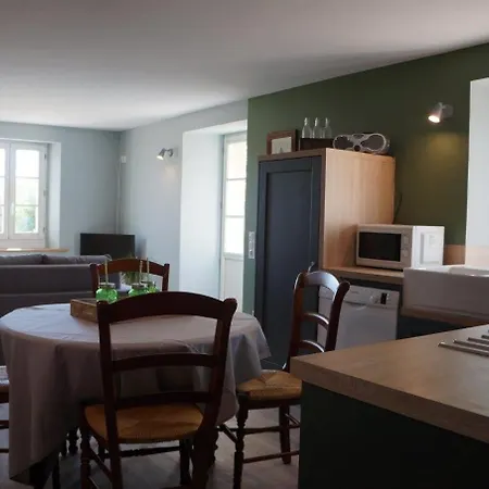 L'escale Du Bocage Piscine Couverte Chauffée Hébergement de vacances *